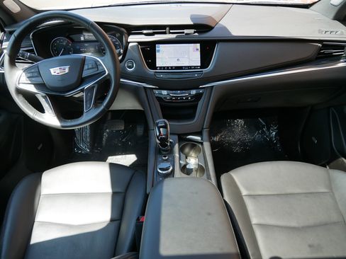 Certified 2023 Cadillac XT5 Premium Luxury AWD/4WD image 13