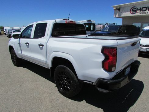 Used 2026 Chevrolet Colorado W/T w/ WT Custom Package RWD image 8
