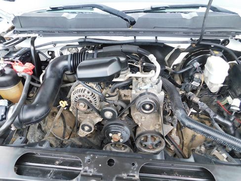 Used 2012 Chevrolet Silverado 1500 W/T RWD image 18