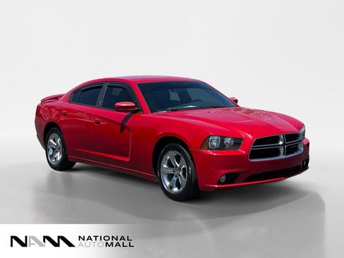 Used 2013 Dodge Charger SE w/ Sport Appearance Group RWD image 7