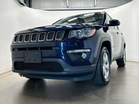 Used 2018 Jeep Compass Latitude w/ Popular Equipment Group AWD/4WD image 29