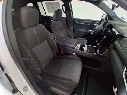 New 2026 GMC Acadia Elevation w/ LPO, Floor Liner Package AWD/4WD image 15