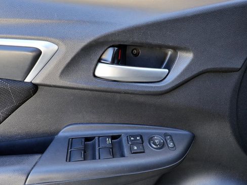 Used 2016 Honda Fit EX image 38