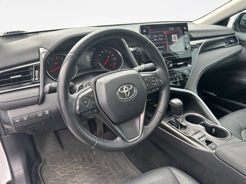 Used 2023 Toyota Camry XSE image 11