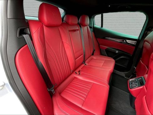 Used 2023 Maserati Grecale Modena AWD/4WD image 24