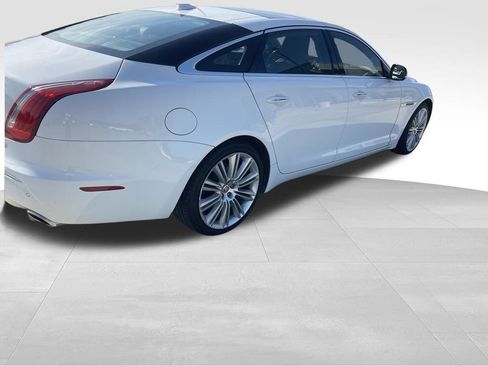 Used 2015 Jaguar XJ L Portfolio RWD image 5