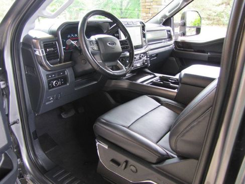 Used 2024 Ford F250 Lariat w/ Lariat Ultimate Package AWD/4WD image 20