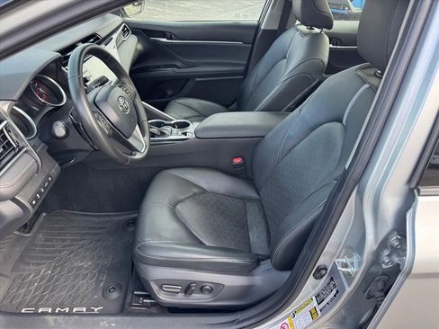 Used 2018 Toyota Camry XSE w/ Audio Package image 9