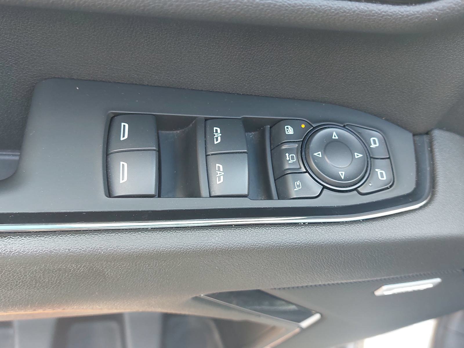 Used 2024 GMC Sierra 2500 AT4 w/ AT4 Preferred Package AWD/4WD image 27