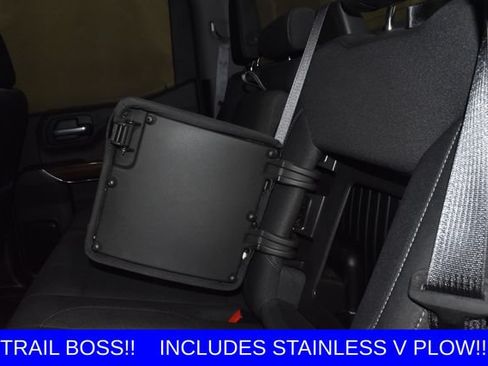 Used 2021 Chevrolet Silverado 1500 LT Trail Boss AWD/4WD image 15