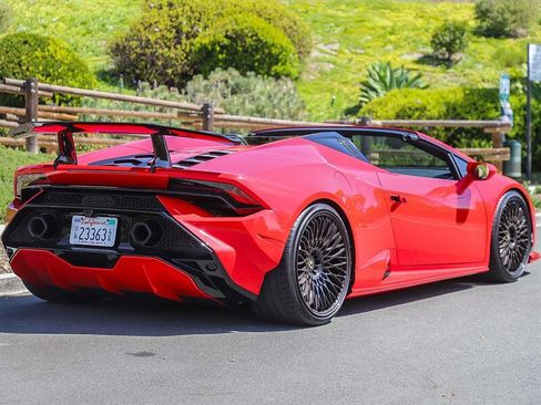 Used 2017 Lamborghini Huracan LP 580-2 image 11