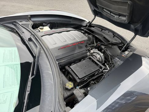 Used 2014 Chevrolet Corvette Base w/ 2LT Preferred Equipment Group image 18