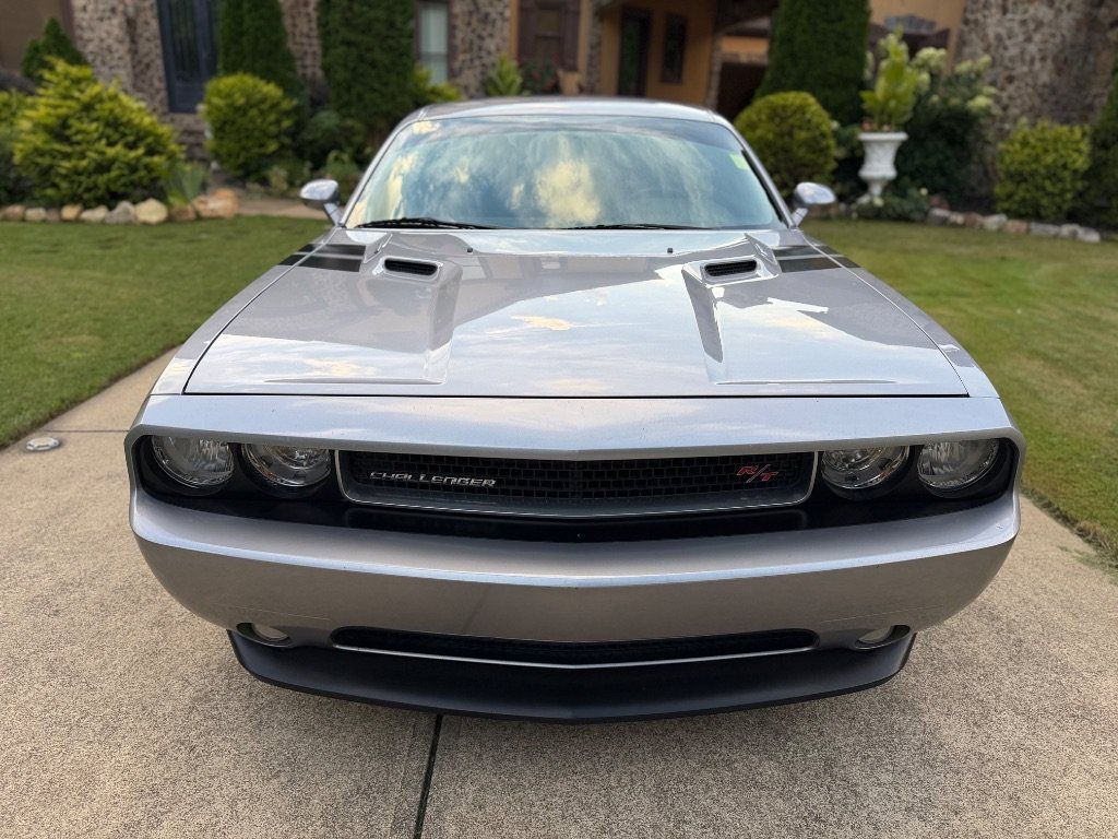 Used 2014 Dodge Challenger R/T RWD image 3