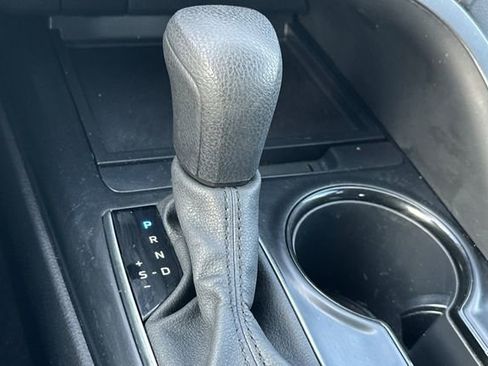 Used 2020 Toyota Camry LE image 24