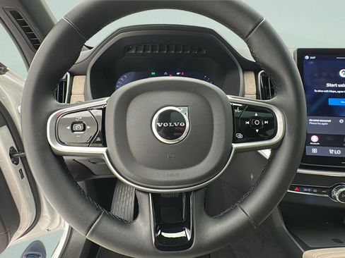 Used 2026 Volvo XC90 B6 Plus AWD/4WD image 16