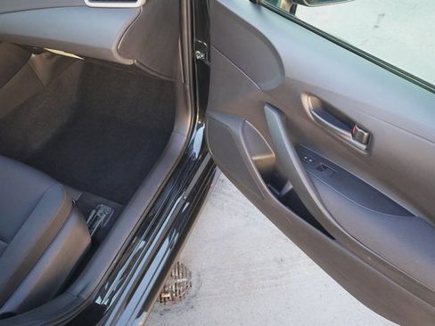 Used 2023 Toyota Corolla LE image 16