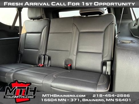 Used 2023 GMC Yukon XL SLT AWD/4WD image 11