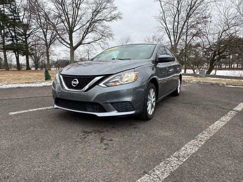 Used 2019 Ford Fiesta SE image 2