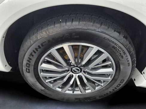 Used 2021 Nissan Armada SL w/ Captain's Chairs Package RWD image 9