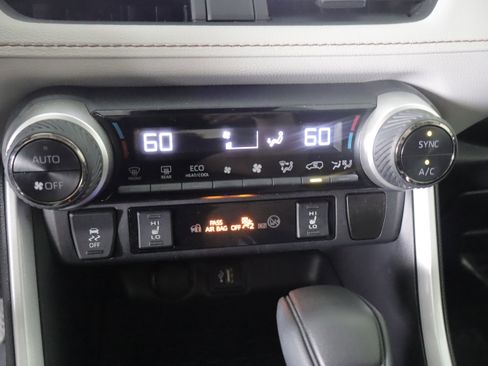 Used 2024 Toyota RAV4 XLE w/ Convenience Package AWD/4WD image 14