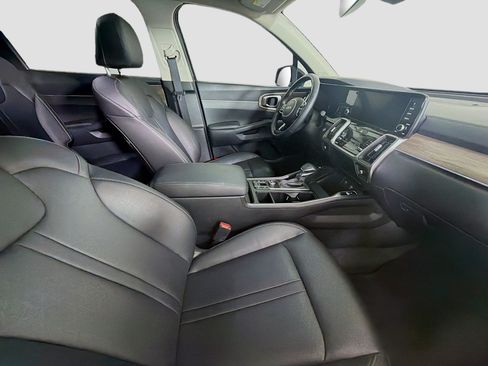 Used 2023 Kia Sorento EX w/ Panoramic Sunroof Package FWD image 33