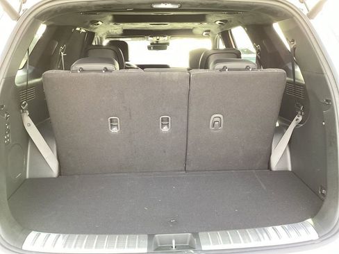 Used 2025 Hyundai Palisade Calligraphy image 4