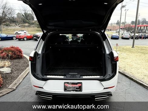 Used 2025 Land Rover Range Rover Sport Dynamic SE image 11