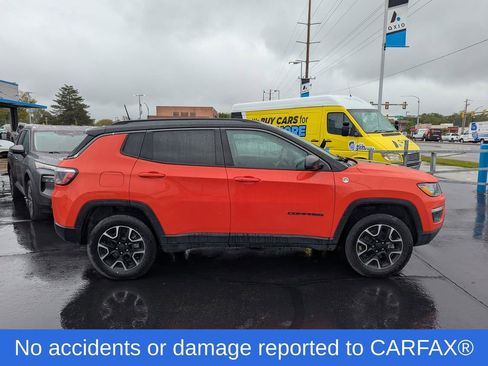 Used 2021 Jeep Compass Trailhawk AWD/4WD image 2
