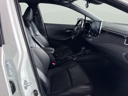 Used 2021 Toyota Corolla XSE image 19