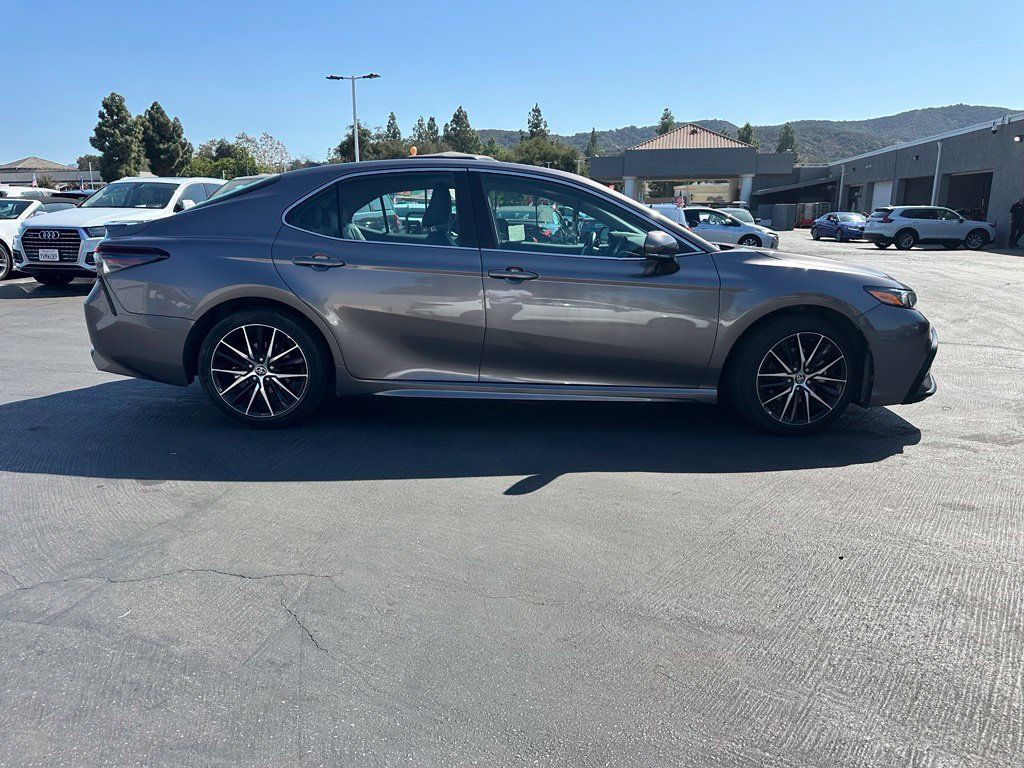 Certified 2024 Toyota Camry SE FWD image 4