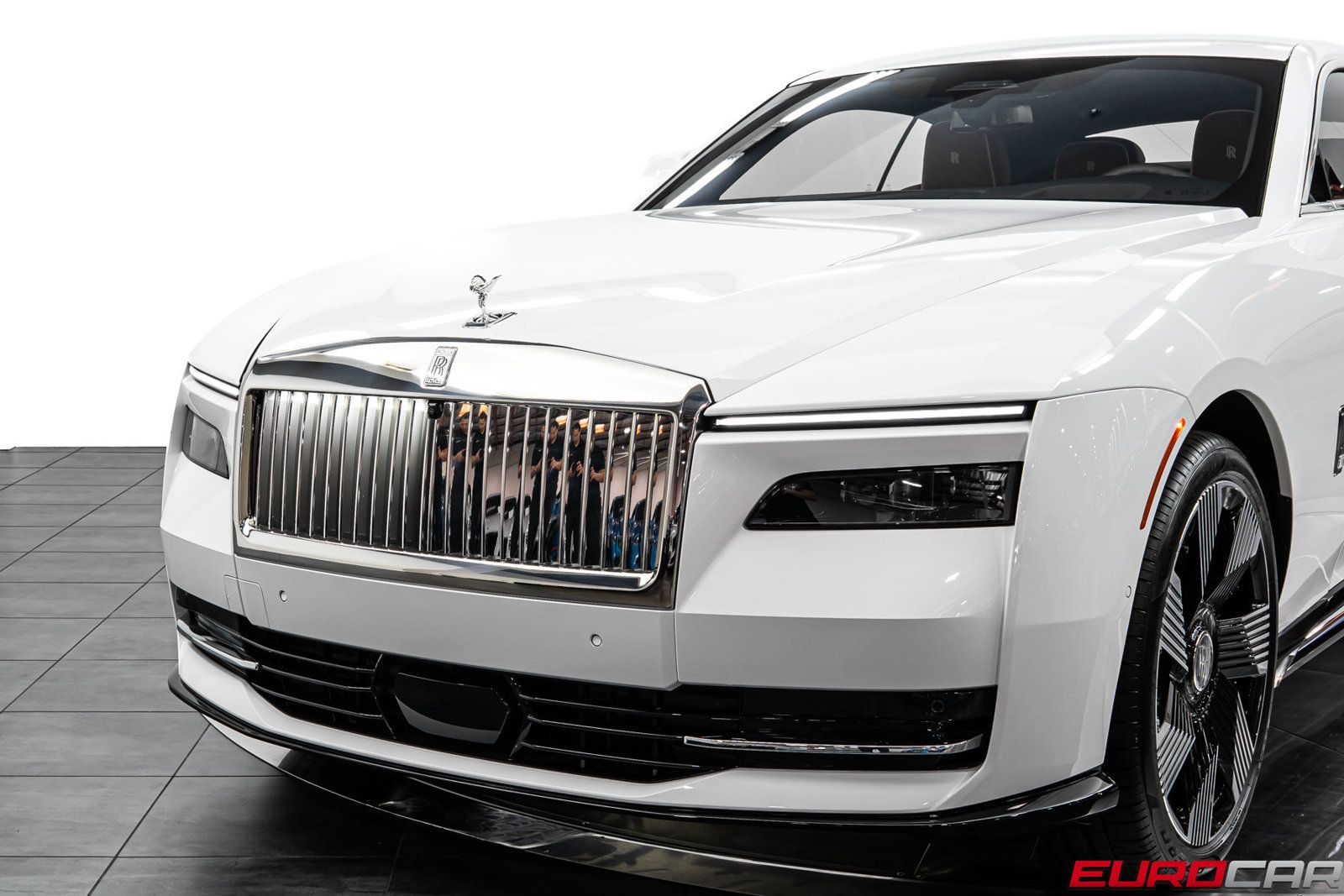 Used 2024 Rolls-Royce Spectre w/ Spectre Launch Package AWD/4WD image 13
