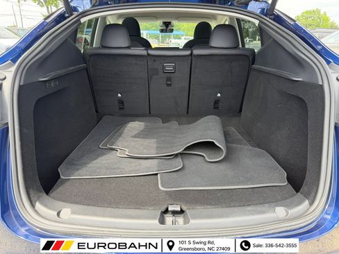 Used 2023 Tesla Model Y Performance AWD/4WD image 32