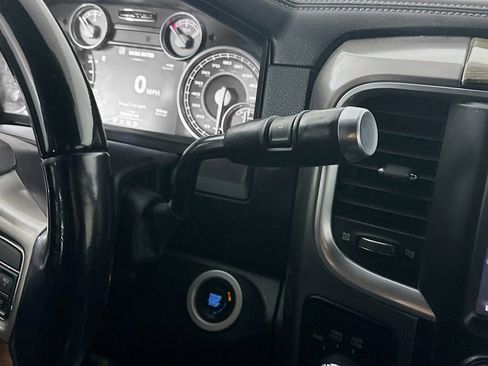 Used 2017 RAM 3500 Laramie Longhorn image 16