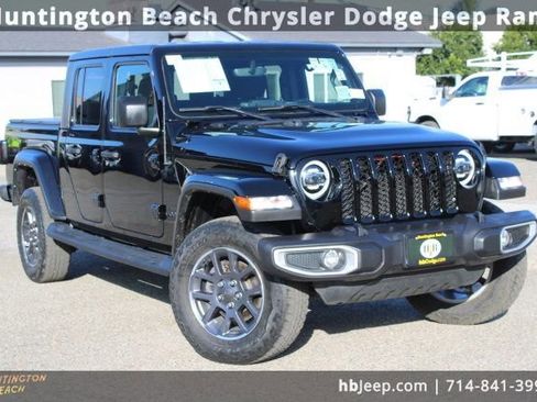 Used 2022 Jeep Gladiator Sport image 1