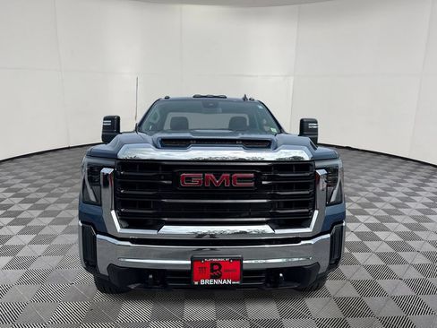 New 2026 GMC Sierra 3500 Pro AWD/4WD image 8
