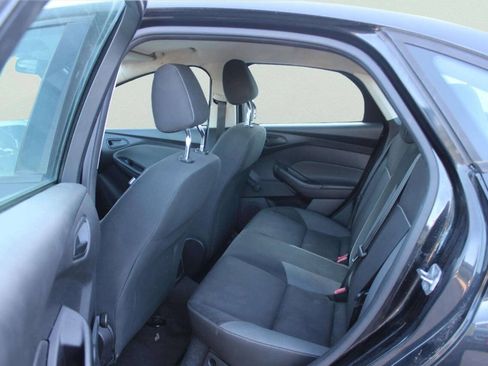 Used 2012 Ford Focus S FWD image 6