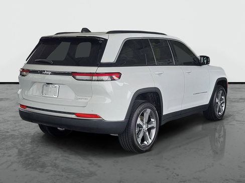 New 2026 Jeep Grand Cherokee Limited RWD image 2