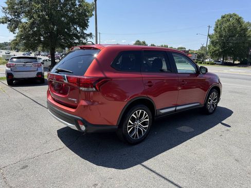 Used 2016 Mitsubishi Outlander SE FWD image 5