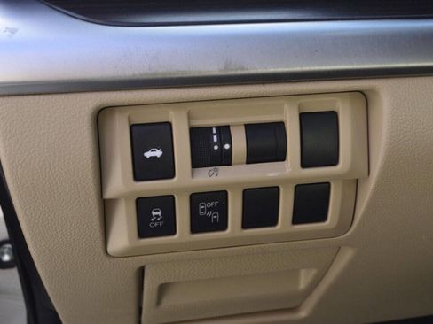 Used 2016 Subaru Legacy 2.5i Limited image 15