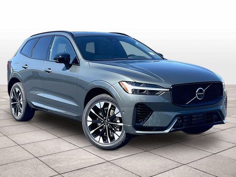 New 2026 Volvo XC60 T8 Plus w/ Climate Package AWD/4WD image 2