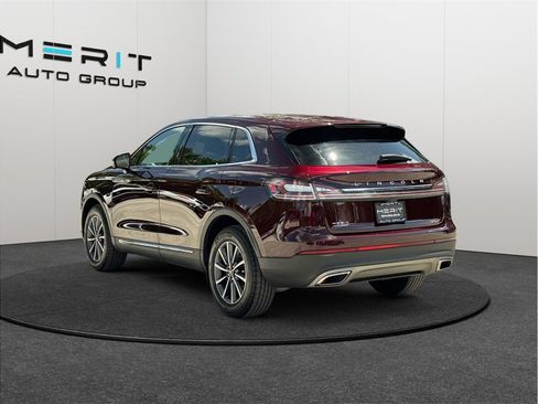 Used 2022 Lincoln Nautilus FWD image 7