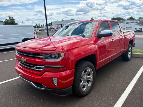 Used 2016 Chevrolet Silverado 1500 LTZ Z71 w/ LTZ Plus Package AWD/4WD image 4