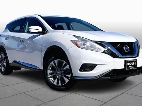 Used 2017 Nissan Murano S w/ Navigation Package image 2