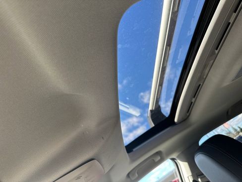 Certified 2020 Chevrolet Trax Premier image 30