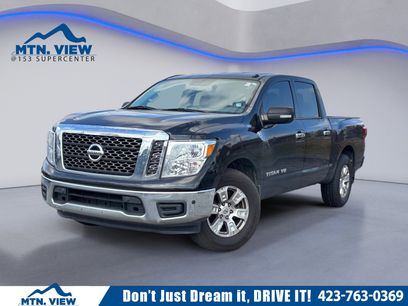 Used 2018 Nissan Titan SV w/ SV Convenience Package