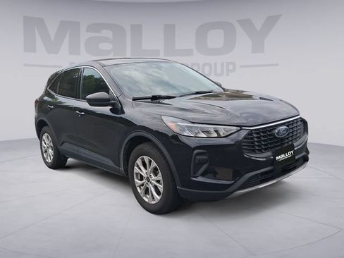 Used 2023 Ford Escape Active AWD/4WD image 4