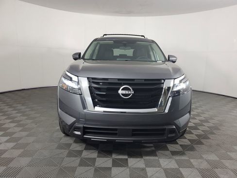 New 2025 Nissan Pathfinder SV image 9