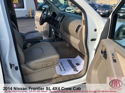 Used 2014 Nissan Frontier SL w/ SL Moonroof Package AWD/4WD image 13