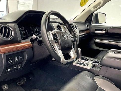 Used 2021 Toyota Tundra Limited w/ Limited Premium Package AWD/4WD image 14