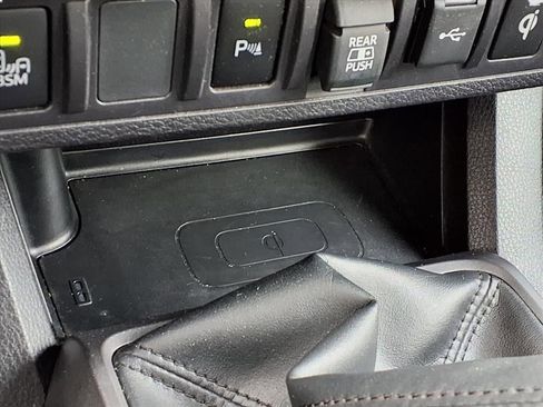 Used 2022 Toyota Tacoma TRD Off-Road image 25